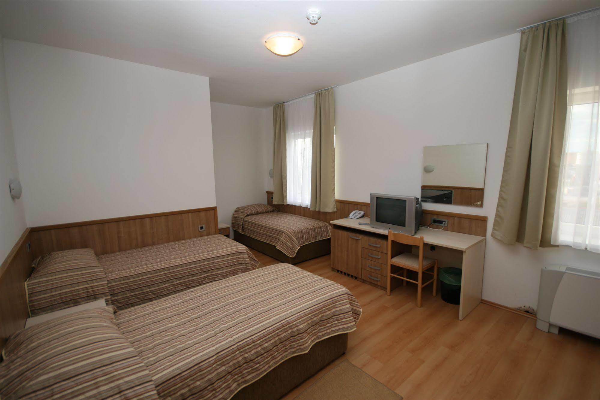 Hotel Porto Zadar Luaran gambar